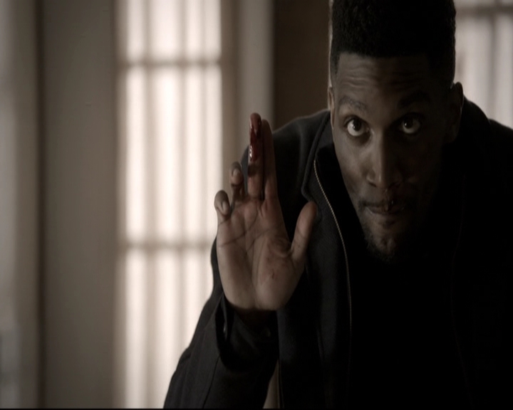VampireDiariesWorld_dot_nl-TheOriginals_2x13TheDevilIsDamned1909.jpg VampireDiariesWorld_dot_nl-TheOriginals_2x13TheDevilIsDamned1909.jpg