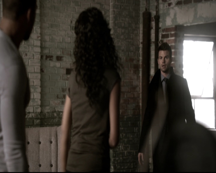 VampireDiariesWorld_dot_nl-TheOriginals_2x15TheyAllAskedForYou0303.jpg VampireDiariesWorld_dot_nl-TheOriginals_2x15TheyAllAskedForYou0303.jpg