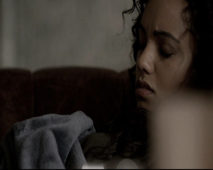 VampireDiariesWorld_dot_nl-TheOriginals_2x16SaveMySoul0101.jpg