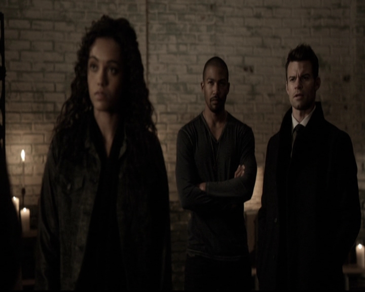 VampireDiariesWorld_dot_nl-TheOriginals_2x16SaveMySoul1857.jpg VampireDiariesWorld_dot_nl-TheOriginals_2x16SaveMySoul1857.jpg
