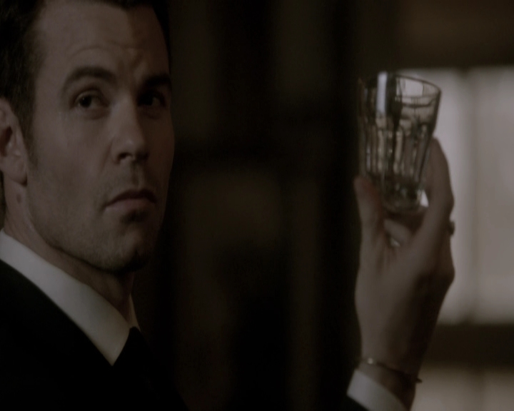 VampireDiariesWorld-dot-nl_TheOriginals-2x18NightHasAThousandEyes-DeletedScenes0015.jpg VampireDiariesWorld-dot-nl_TheOriginals-2x18NightHasAThousandEyes-DeletedScenes0015.jpg