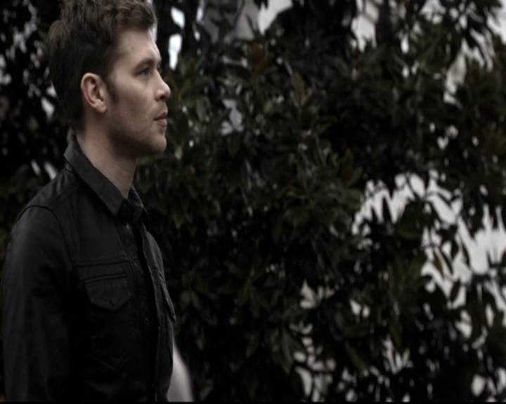 VampireDiariesWorld_dot_nl-TheOriginals_2x18NightHasAThousandEyes0525.jpg