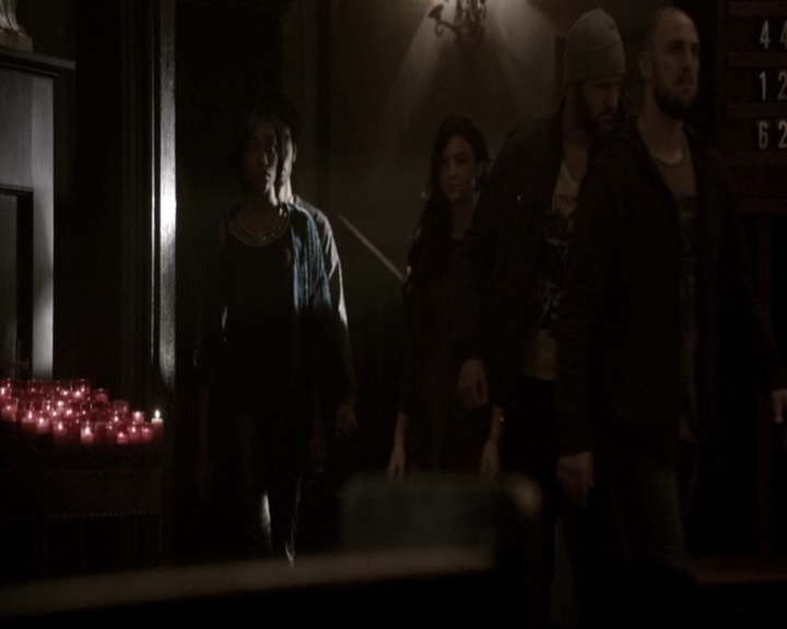 VampireDiariesWorld_dot_nl-TheOriginals_2x18NightHasAThousandEyes1308.jpg