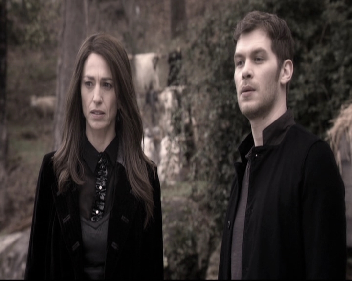 VampireDiariesWorld_dot_nl-TheOriginals_2x20CityBeneathTheSea0174.jpg VampireDiariesWorld_dot_nl-TheOriginals_2x20CityBeneathTheSea0174.jpg