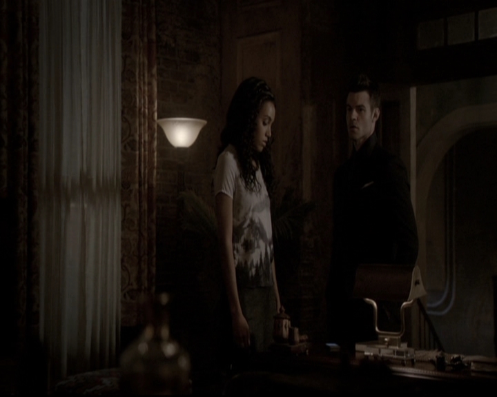 VampireDiariesWorld_dot_nl-TheOriginals_2x20CityBeneathTheSea2143.jpg