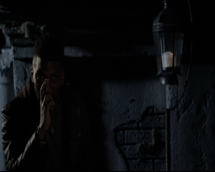 VampireDiariesWorld_dot_nl-TheOriginals_2x21FireWithFire0014.jpg