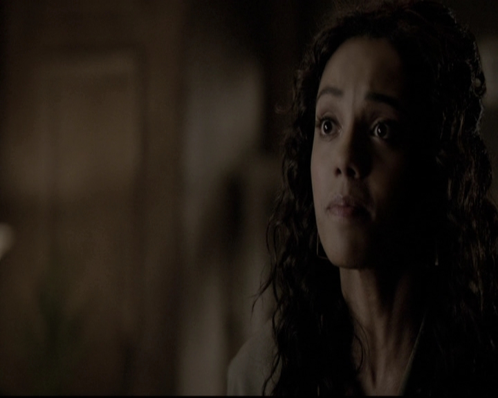VampireDiariesWorld_dot_nl-TheOriginals_2x21FireWithFire1788.jpg VampireDiariesWorld_dot_nl-TheOriginals_2x21FireWithFire1788.jpg