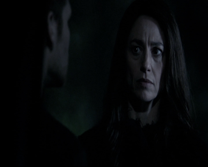 VampireDiariesWorld_dot_nl-TheOriginals_2x21FireWithFire2233.jpg