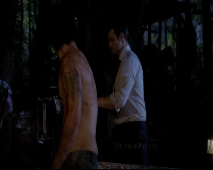 VampireDiariesWorld-dot-nl_TheOriginals_3x02YouHungTheMoon0169.jpg VampireDiariesWorld-dot-nl_TheOriginals_3x02YouHungTheMoon0169.jpg