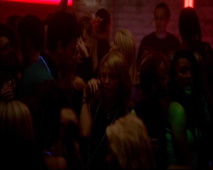 VampireDiariesWorld-dot-nl_TheOriginals_3x02YouHungTheMoon0189.jpg