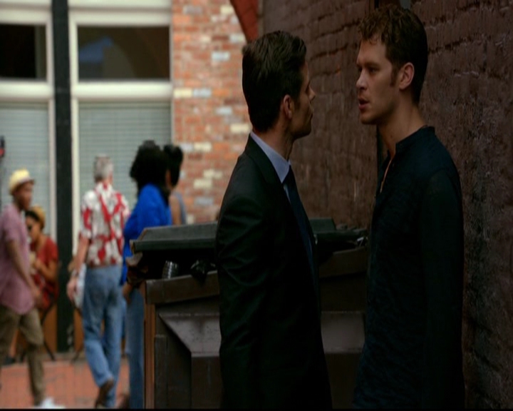 VampireDiariesWorld-dot-nl_TheOriginals_3x03IllSeeYouInHellOrNewOrleans1974.jpg VampireDiariesWorld-dot-nl_TheOriginals_3x03IllSeeYouInHellOrNewOrleans1974.jpg