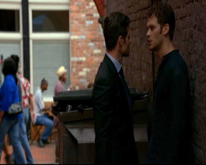 VampireDiariesWorld-dot-nl_TheOriginals_3x03IllSeeYouInHellOrNewOrleans1975.jpg VampireDiariesWorld-dot-nl_TheOriginals_3x03IllSeeYouInHellOrNewOrleans1975.jpg