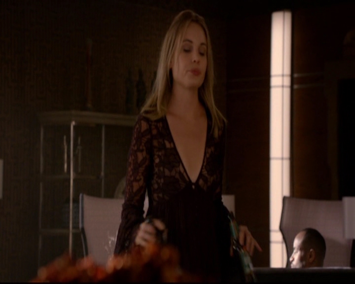VampireDiariesWorld-dot-nl_TheOriginals_3x07OutOfTheEasy1917.jpg VampireDiariesWorld-dot-nl_TheOriginals_3x07OutOfTheEasy1917.jpg