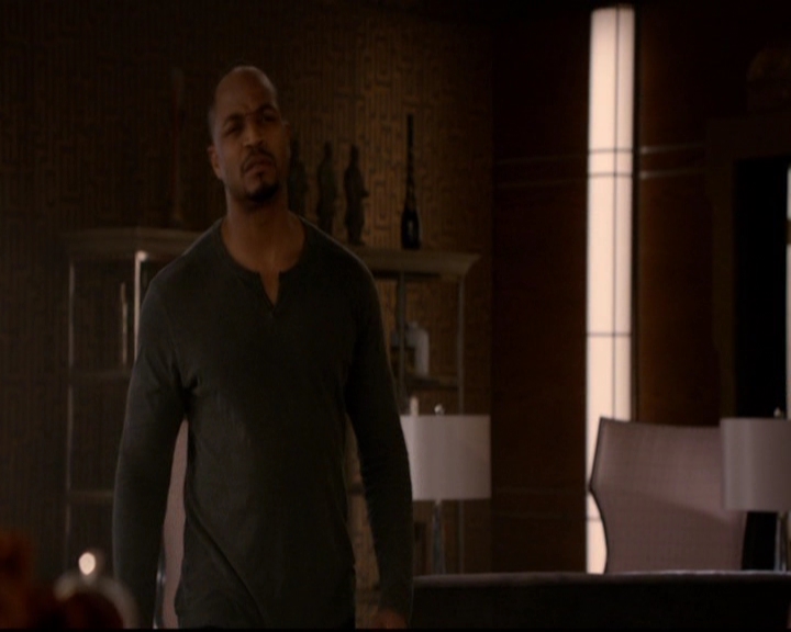 VampireDiariesWorld-dot-nl_TheOriginals_3x07OutOfTheEasy1933.jpg VampireDiariesWorld-dot-nl_TheOriginals_3x07OutOfTheEasy1933.jpg