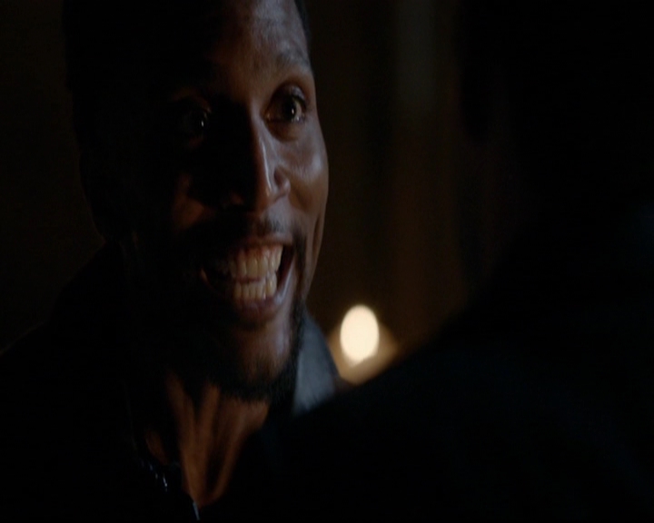 VampireDiariesWorld-dot-nl_TheOriginals_3x09Savior2032.jpg VampireDiariesWorld-dot-nl_TheOriginals_3x09Savior2032.jpg