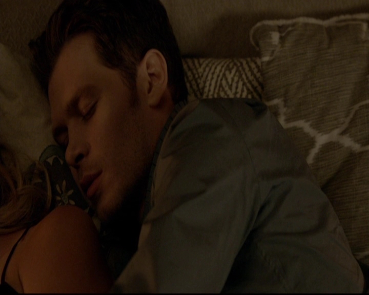 VampireDiariesWorld-dot-nl_TheOriginals_3x09Savior2245.jpg VampireDiariesWorld-dot-nl_TheOriginals_3x09Savior2245.jpg
