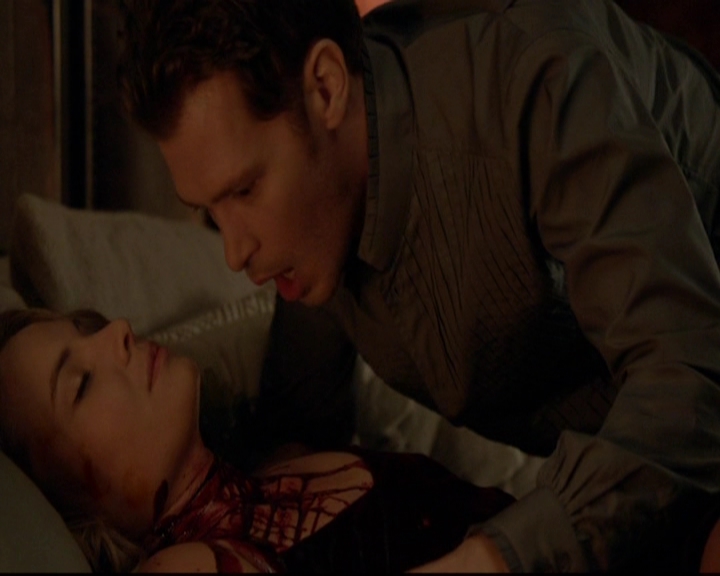 VampireDiariesWorld-dot-nl_TheOriginals_3x09Savior2274.jpg VampireDiariesWorld-dot-nl_TheOriginals_3x09Savior2274.jpg