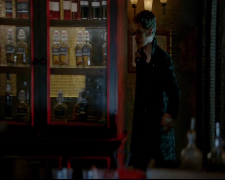 VampireDiariesWorld-dot-nl_TheOriginals_3x15AnOldFriendCalls1409.jpg VampireDiariesWorld-dot-nl_TheOriginals_3x15AnOldFriendCalls1409.jpg