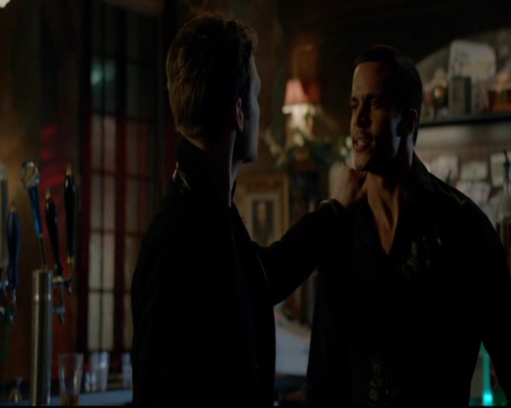 VampireDiariesWorld-dot-nl_TheOriginals_3x15AnOldFriendCalls1493.jpg VampireDiariesWorld-dot-nl_TheOriginals_3x15AnOldFriendCalls1493.jpg