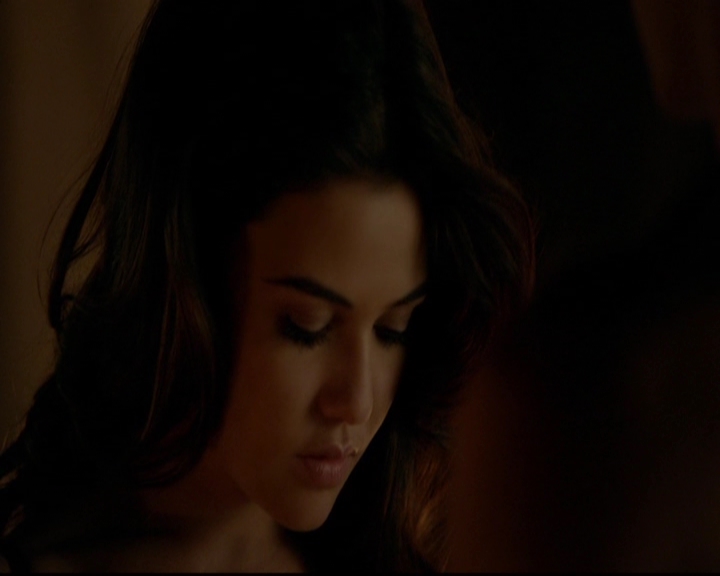 VampireDiariesWorld-dot-nl_TheOriginals_3x15AnOldFriendCalls2003.jpg VampireDiariesWorld-dot-nl_TheOriginals_3x15AnOldFriendCalls2003.jpg