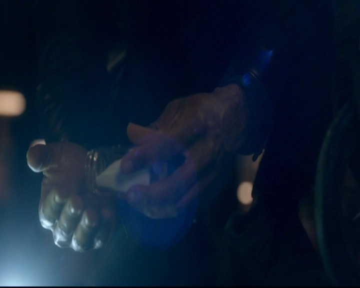 VampireDiariesWorld-dot-nl_TheOriginals_3x15AnOldFriendCalls2234.jpg VampireDiariesWorld-dot-nl_TheOriginals_3x15AnOldFriendCalls2234.jpg