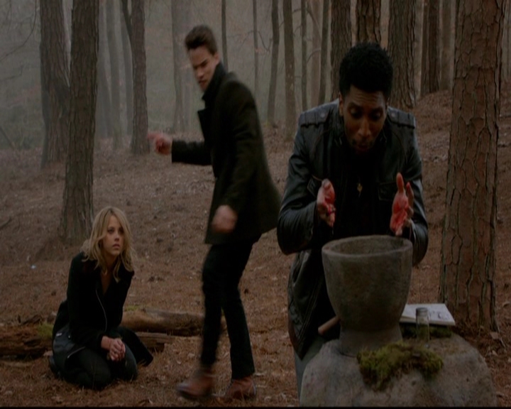 VampireDiariesWorld-dot-nl_TheOriginals_3x17BehindTheBlackHorizon0595.jpg VampireDiariesWorld-dot-nl_TheOriginals_3x17BehindTheBlackHorizon0595.jpg