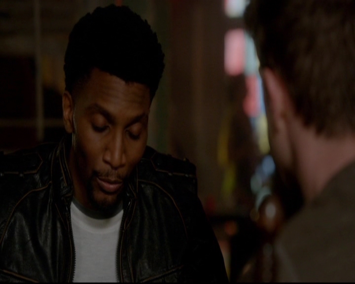 VampireDiariesWorld-dot-nl_TheOriginals_3x18TheDevilComesHereAndSighs0522.jpg VampireDiariesWorld-dot-nl_TheOriginals_3x18TheDevilComesHereAndSighs0522.jpg