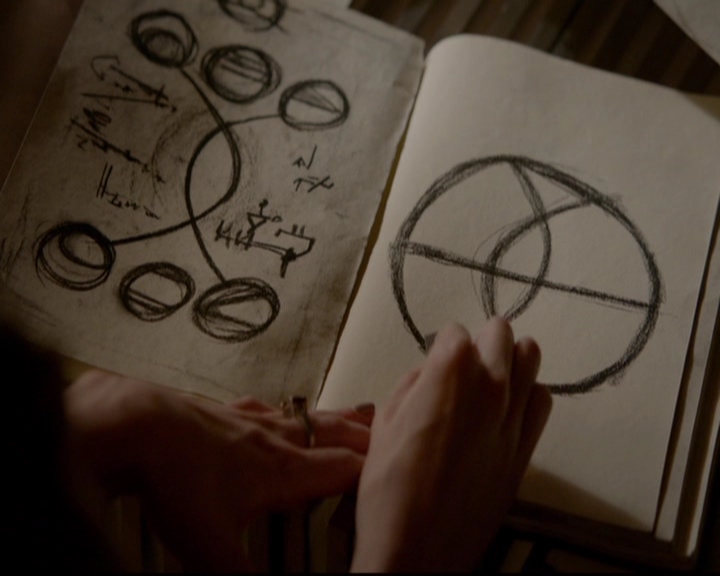 VampireDiariesWorld-dot-nl_TheOriginals_3x18TheDevilComesHereAndSighs0582.jpg VampireDiariesWorld-dot-nl_TheOriginals_3x18TheDevilComesHereAndSighs0582.jpg