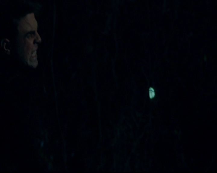 VampireDiariesWorld-dot-nl_TheOriginals_3x18TheDevilComesHereAndSighs2031.jpg VampireDiariesWorld-dot-nl_TheOriginals_3x18TheDevilComesHereAndSighs2031.jpg
