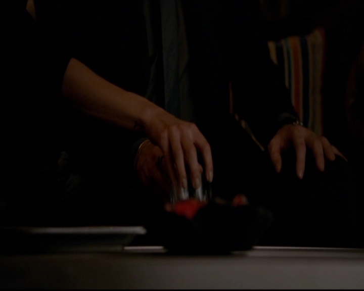 VampireDiariesWorld-dot-nl_TheOriginals_3x20WhereNothingStaysBuried2035.jpg VampireDiariesWorld-dot-nl_TheOriginals_3x20WhereNothingStaysBuried2035.jpg