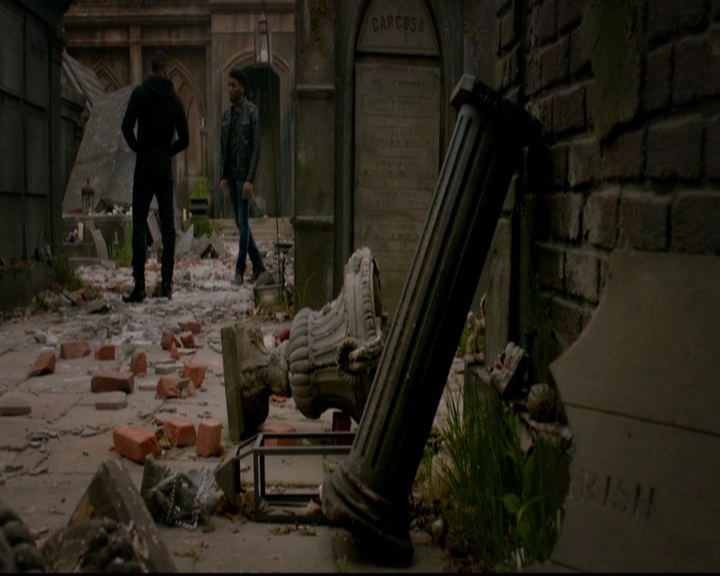 VampireDiariesWorld-dot-nl_TheOriginals_3x22TheBloodyCrown0243.jpg VampireDiariesWorld-dot-nl_TheOriginals_3x22TheBloodyCrown0243.jpg
