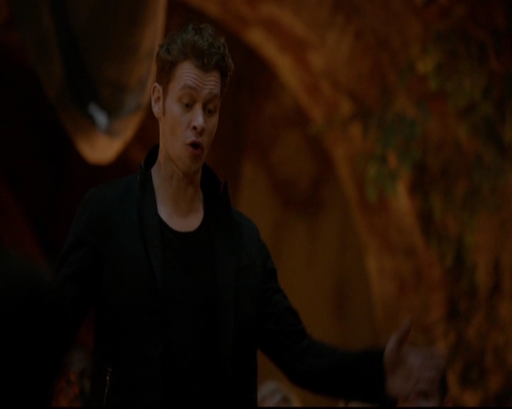 VampireDiariesWorld-dot-nl_TheOriginals_3x22TheBloodyCrown1716.jpg VampireDiariesWorld-dot-nl_TheOriginals_3x22TheBloodyCrown1716.jpg