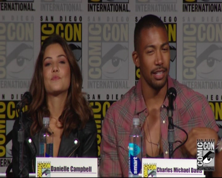 VampireDiariesWorld-dot-nl_TheOriginals_Season3-2015ComicConPanel1175.jpg VampireDiariesWorld-dot-nl_TheOriginals_Season3-2015ComicConPanel1175.jpg