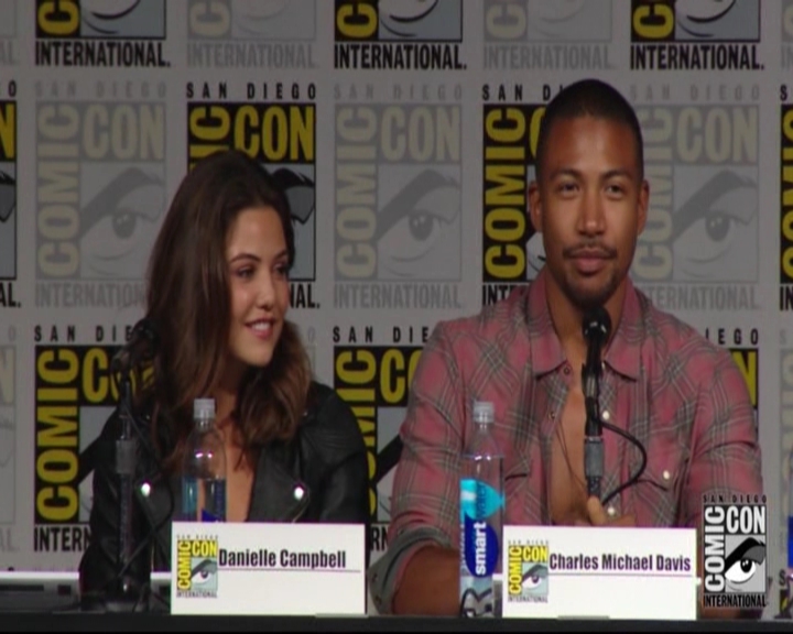 VampireDiariesWorld-dot-nl_TheOriginals_Season3-2015ComicConPanel1205.jpg VampireDiariesWorld-dot-nl_TheOriginals_Season3-2015ComicConPanel1205.jpg