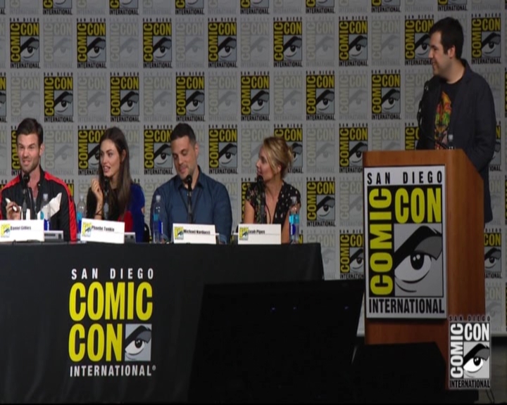 VampireDiariesWorld-dot-nl_TheOriginals_Season3-2015ComicConPanel1480.jpg