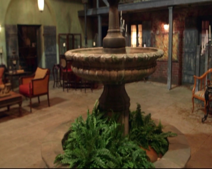 VampireDiariesWorld-dot-nl_TheOriginals_Season3CharlesMichaelDavisinTheBigEasy0334.jpg
