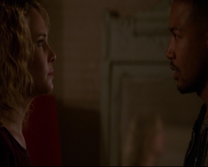 VampireDiariesWorld-dot-nl_TheOriginals_3x17BehindTheBlackHorizon-deletedscenes0098.jpg VampireDiariesWorld-dot-nl_TheOriginals_3x17BehindTheBlackHorizon-deletedscenes0098.jpg