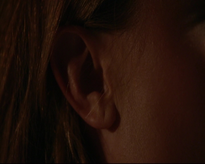 VampireDiariesWorld-dot-nl_TheOriginals_3x18TheDevilComesHereAndSighs-deletedscenes0104.jpg