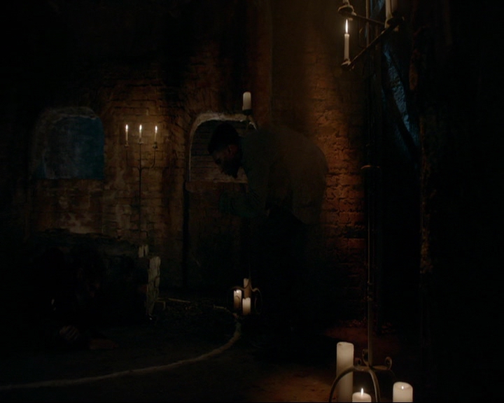 VampireDiaries-dot-nl_TheOriginals4x01GatherUpTheKillers2009.jpg VampireDiaries-dot-nl_TheOriginals4x01GatherUpTheKillers2009.jpg