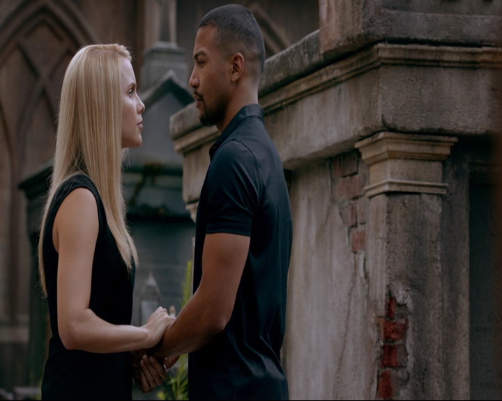 VampireDiaries-dot-nl_TheOriginals4x02NoQuarter0637.jpg VampireDiaries-dot-nl_TheOriginals4x02NoQuarter0637.jpg