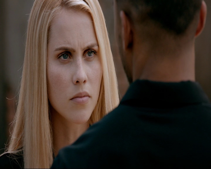 VampireDiaries-dot-nl_TheOriginals4x02NoQuarter1095.jpg VampireDiaries-dot-nl_TheOriginals4x02NoQuarter1095.jpg