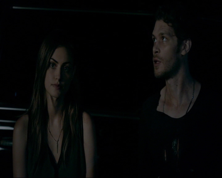 VampireDiaries-dot-nl_TheOriginals4x02NoQuarter2263.jpg