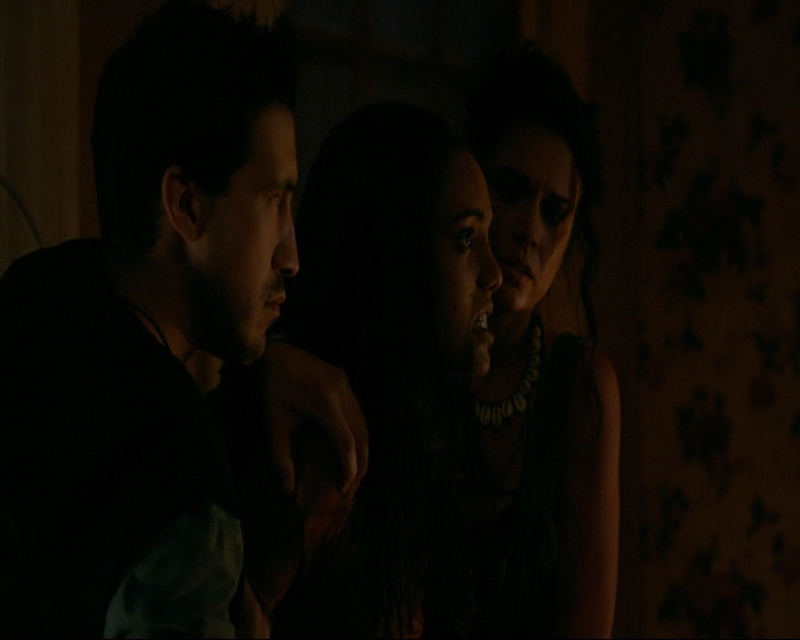 VampireDiaries-dot-nl_TheOriginals4x03HaunterOfRuins2274.jpg VampireDiaries-dot-nl_TheOriginals4x03HaunterOfRuins2274.jpg
