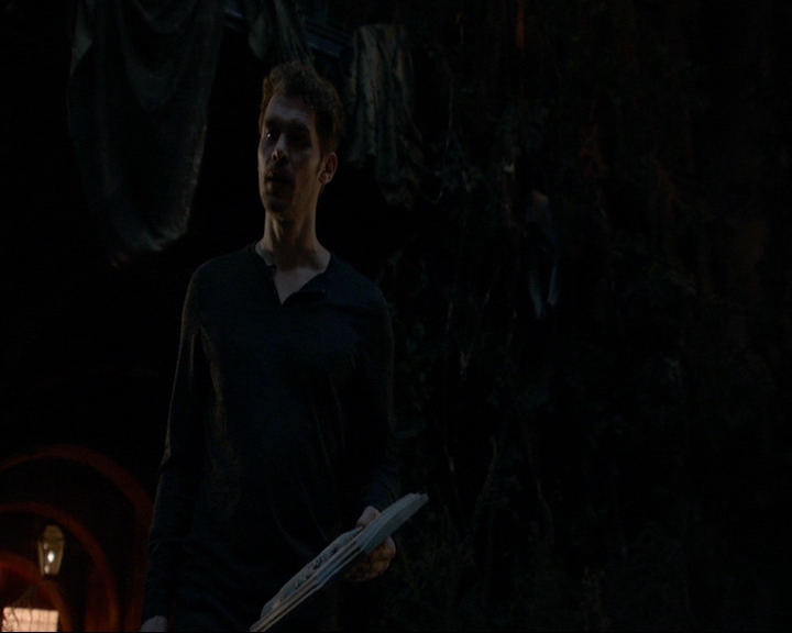 VampireDiaries-dot-nl_TheOriginals4x04KeepersOfTheHouse2010.jpg VampireDiaries-dot-nl_TheOriginals4x04KeepersOfTheHouse2010.jpg