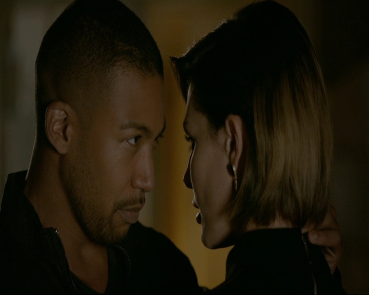 VampireDiaries-dot-nl_TheOriginals4x05IHearYouKnocking1110.jpg VampireDiaries-dot-nl_TheOriginals4x05IHearYouKnocking1110.jpg