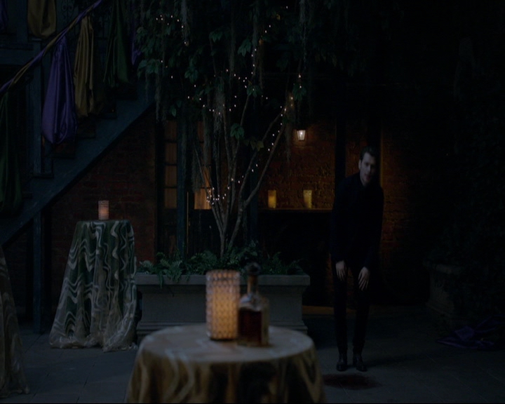 VampireDiaries-dot-nl_TheOriginals4x06BagOfCobras2232.jpg