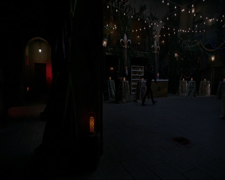 VampireDiaries-dot-nl_TheOriginals4x06BagOfCobras2301.jpg
