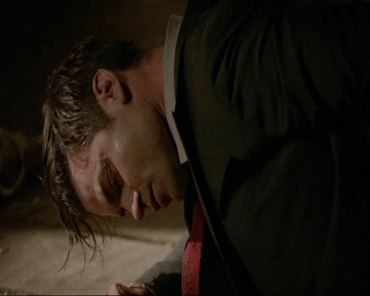 VampireDiaries-dot-nl_TheOriginals4x09QueenDeath0005.jpg