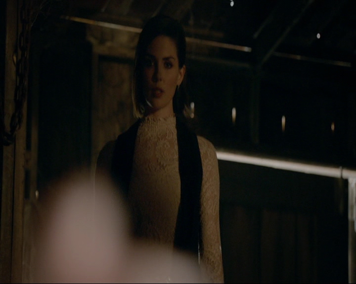 VampireDiaries-dot-nl_TheOriginals4x09QueenDeath0011.jpg