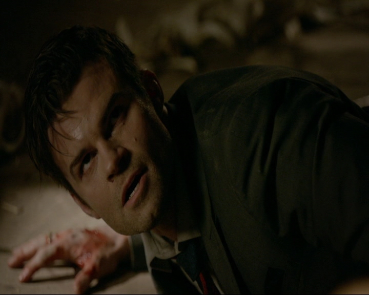VampireDiaries-dot-nl_TheOriginals4x09QueenDeath0028.jpg